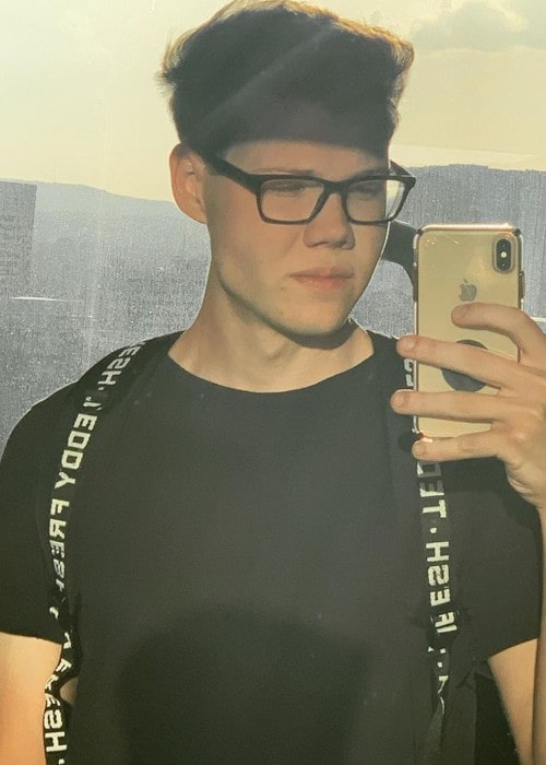 SeeDeng in an Instagram selfie as seen in May 2019