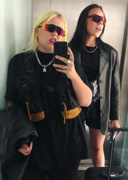 Alma (Left) and Natalia Kallio in a selfie as seen in July 2018