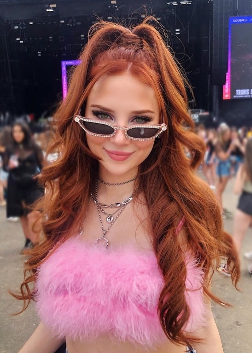 Chloe Jane as seen while posing for a stunning picture at The Governors Ball Music Festival held on Randall's Island in New York City, New York, United States in 2019