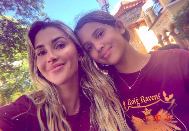 Claudia Sampedro (Left) and Keana Skye in a selfie as seen in May 2019