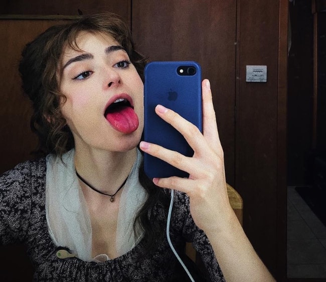 Ellise Chappell as seen while taking a mirror selfie in January 2019