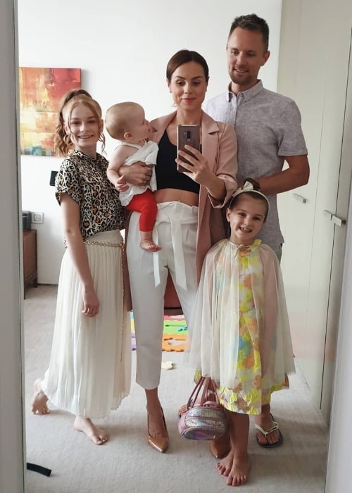 Georgie Fizz as seen while taking a mirror selfie with husband, Darren Fizz, and their daughters in Dubai, United Arab Emirates in May 2019