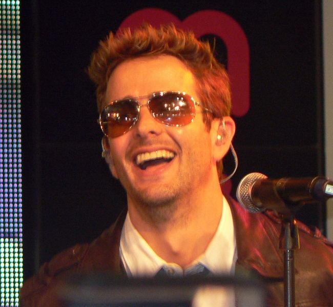 Joey McIntyre at the HMV Record Store in London on September 8, 2008
