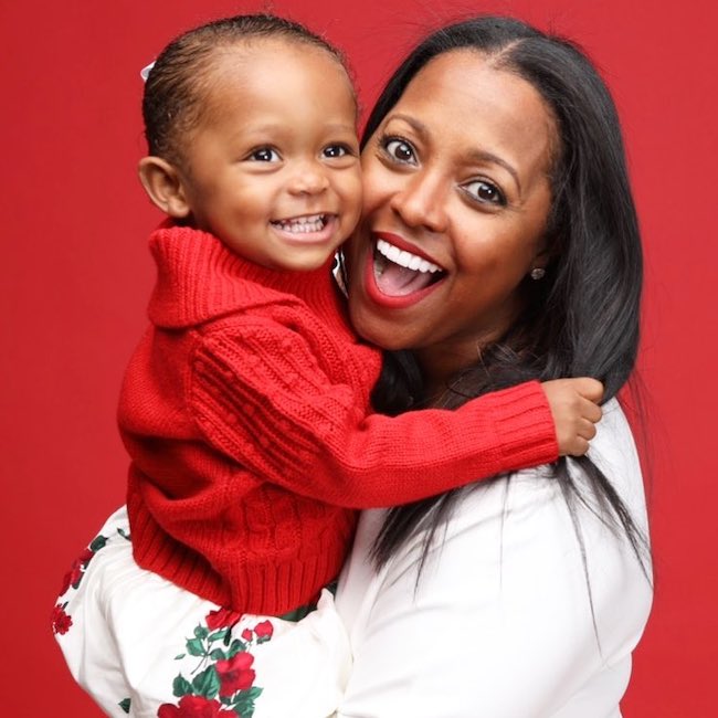 Keshia Knight Pulliam with her daughter Ella Grace wishing everyone Merry Christmas in December 2018