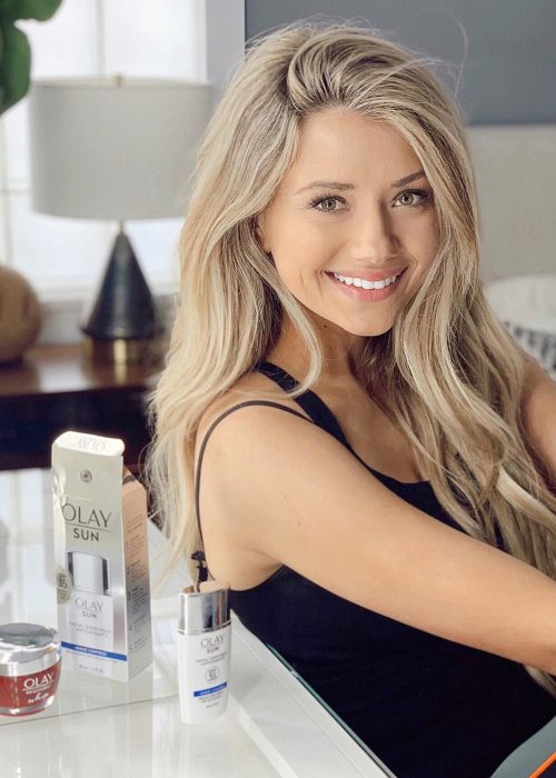 Madison Nicole Fisher promoting Olay in an Instagram post in May 2019