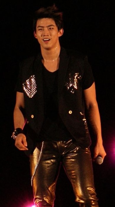 Taecyeon as seen performing in Japan in August 2011 (Pleasure garden / p-ga...