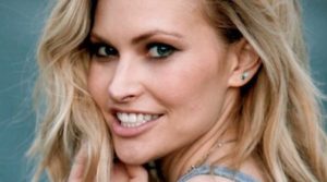 Amanda Loncar 1