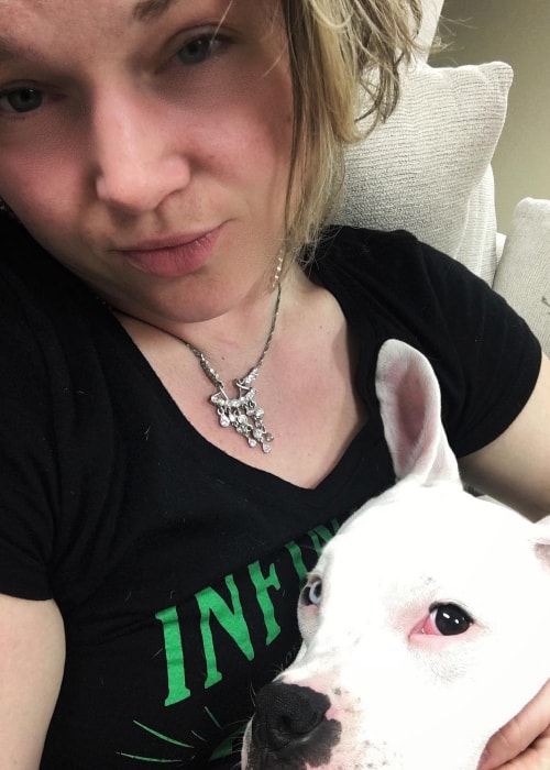 Crystal Bowersox as seen in a selfie taken with her best friend in May 2019