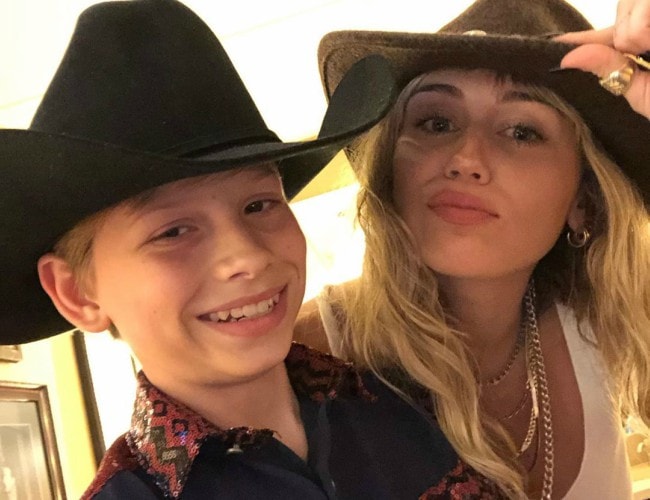 Mason Ramsey and Miley Cyrus in a selfie in July 2019