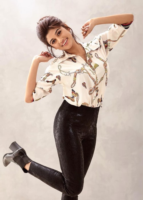 Oviya as seen in a picture taken in October 2018