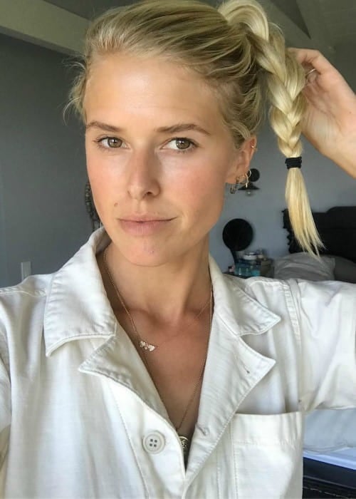 Sarah Wright Olsen in a selfie as seen in July 2018