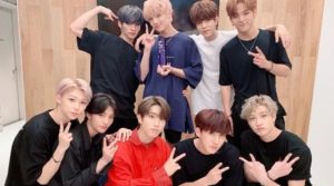 Stray Kids