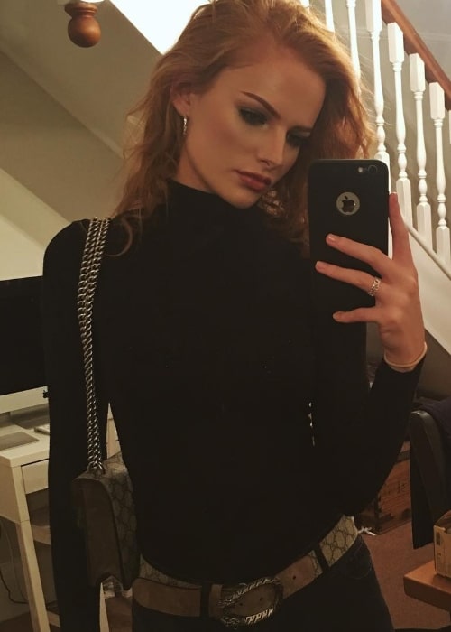 Tatum Marchetti as seen while taking a New Year's Eve's mirror selfie in January 2019