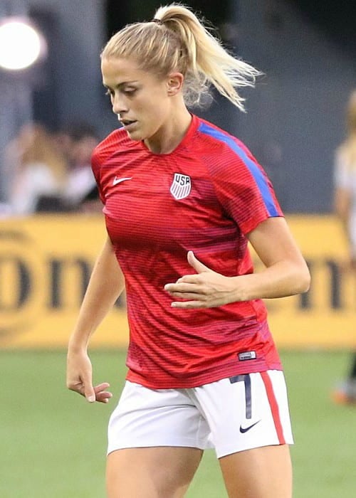 Abby Dahlkemper during a match in September 2017