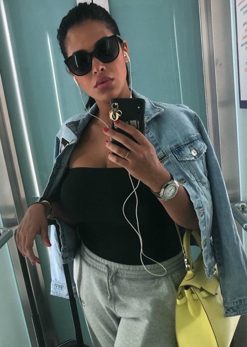 Ayem Nour in an Instagram selfie as seen in August 2019