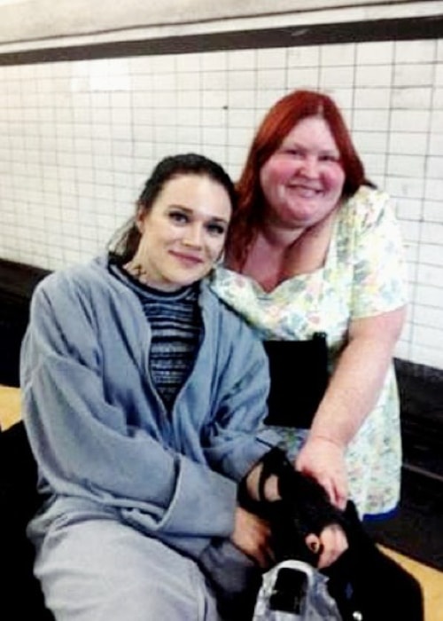 Jemima West (Left) as seen while posing for a picture alongside author Cassie Clare in October 2015