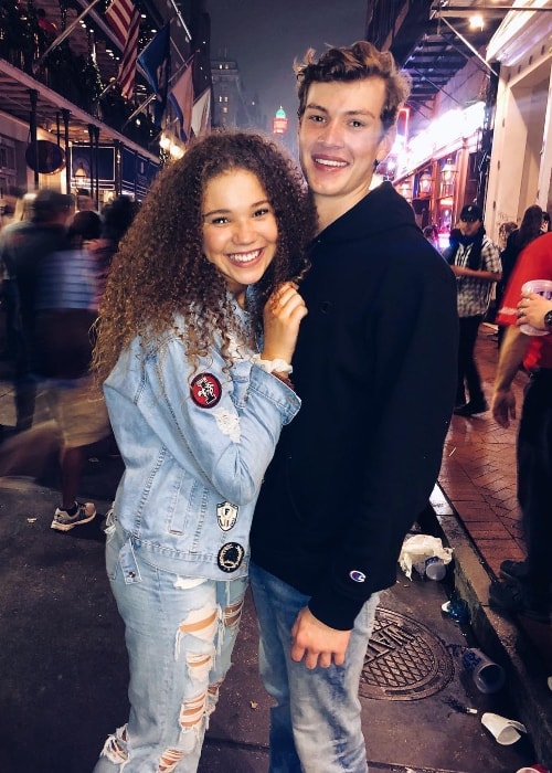 Madison Haschak as seen while posing for a loved-up picture along with Jonathan Fuller in March 2019