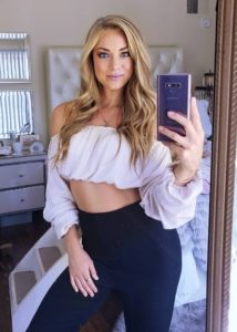 Nikki Leigh Height, Weight, Age, Boyfriend, Family, Facts, Biography