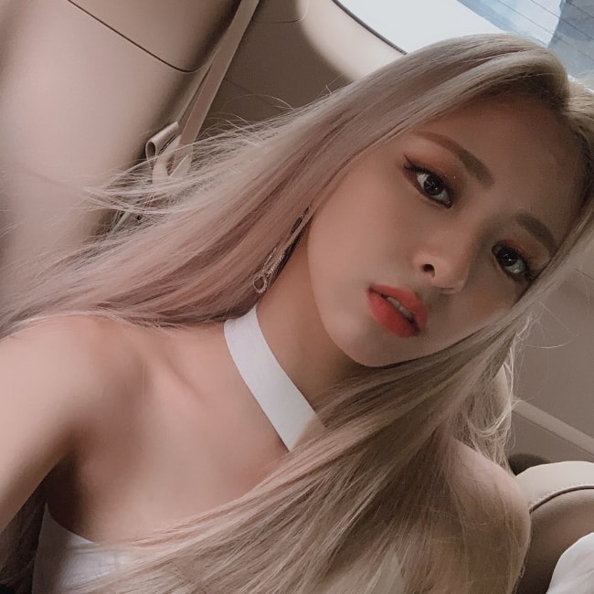 Shin Yuna as seen while taking a gorgeous selfie in September 2019