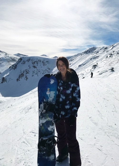 Victoria Bachlet as seen while posing for a picture with a stunning backdrop while enjoying her 2nd day of snowboading in Breckenridge, Colorado, United States in January 2018