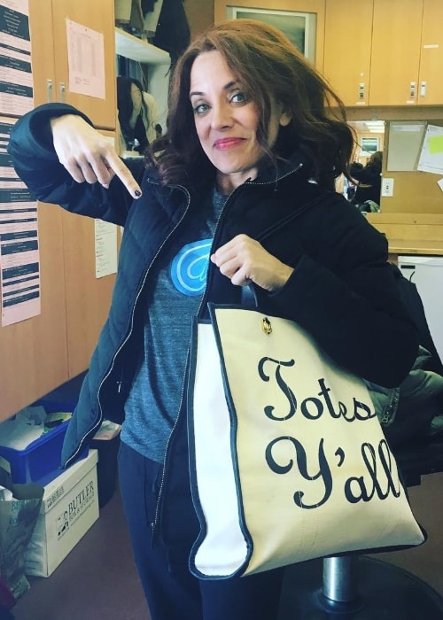 Alanna Ubach as seen while posing for the camera with her tote bag in October 2016