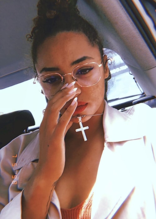 Berta Vázquez as seen while taking a car selfie in May 2019