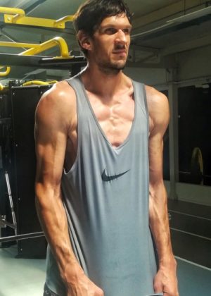 Boban Marjanović Height, Weight, Age, Spouse, Family, Facts, Biography