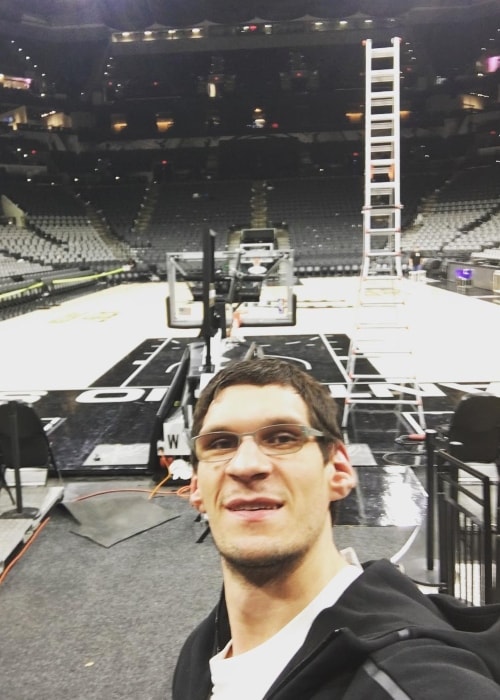 Boban Marjanovic as seen in a selfie taken in November 2016