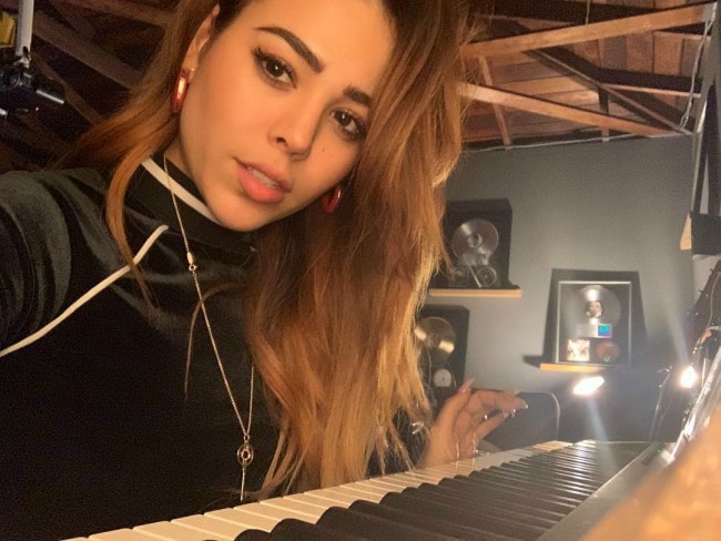 Danna Paola in a selfie in December 2018