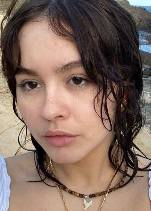 Enya Umanzor in an Instagram selfie as seen in October 2019