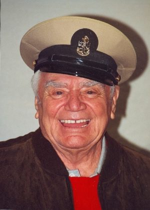 Ernest Borgnine Height, Weight, Age, Girlfriend, Family, Biography