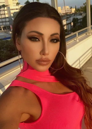 Holly Sonders Height, Weight, Age, Boyfriend, Family, Facts, Biography