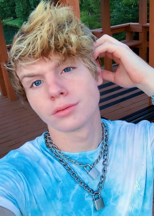 Jonas Bridges in an Instagram selfie as seen in August 2019