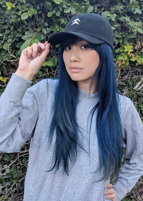  Julia Chow v příspěvku Instagram, jak je vidět v květnu 2019