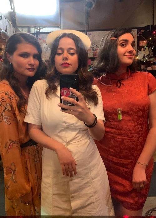 Molly Gordon as seen while taking a mirror selfie along with Geraldine Viswanathan (Right) and Phillipa Soo (Left) in September 2019