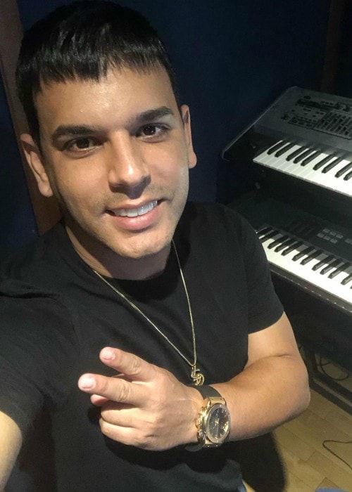 Tito El Bambino in a selfie in October 2019