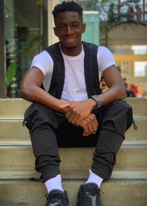 Tobi Lerone Height, Weight, Age, Girlfriend, Family, Facts, Biography