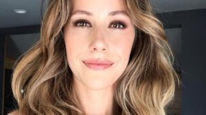 Amanda Crew