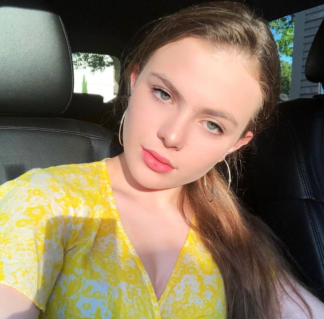 Chiara Aurelia as seen while taking a sun-kissed car selfie in July 2018