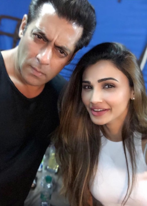 Daisy Shah as seen in a picture with actor Salman Khan taken in December 2017