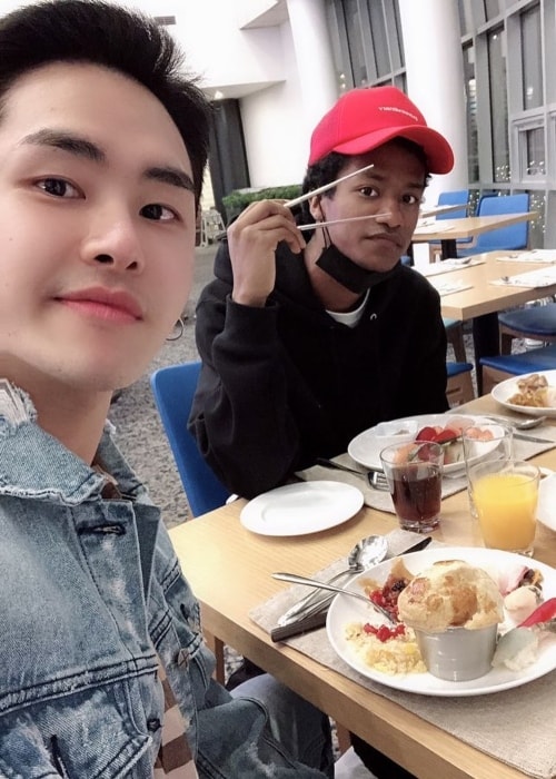 Han Hyun-min as seen in a selfie taken with singer Lee Ho-dong in Seoul, South Korea in July 2019