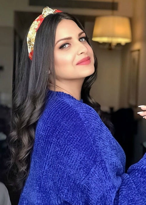 Himanshi Khurana in an Instagram post in September 2019