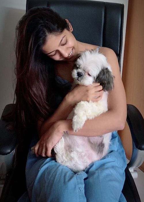 Ishita Dutta caressing her dog as seen in October 2019