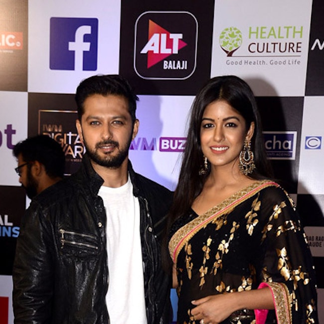 Ishita Dutta with Vatsal Sheth at Alt Balaji’s Digital Awards 2018