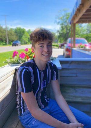 Jeremy Hutchins Height, Weight, Age, Girlfriend, Family, Facts, Biography