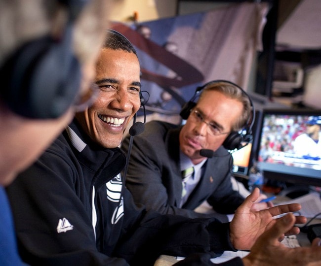 Joe Buck (Right) and Barack Obama as seen in July 2009