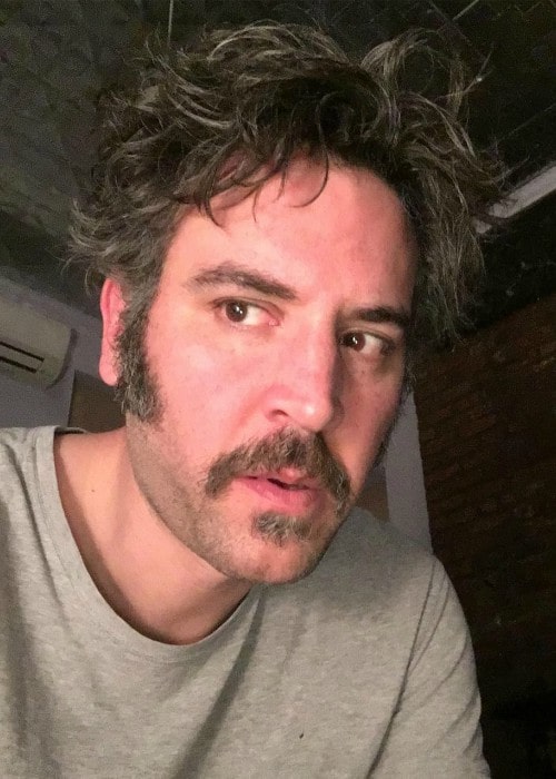 Josh Radnor in a selfie in March 2019