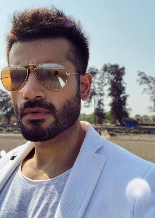 Karan Tacker in an Instagram selfie as seen in April 2019