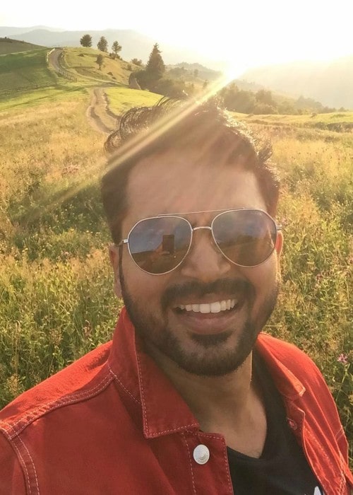 Karthik Sivakumar in an Instagram selfie as seen in November 2018