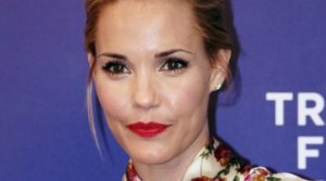 Leslie Bibb